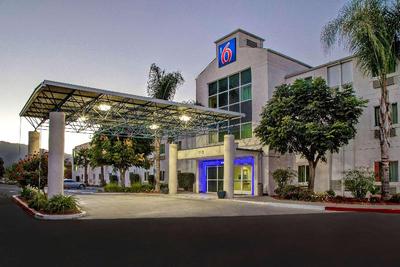 Motel 6 Gilroy