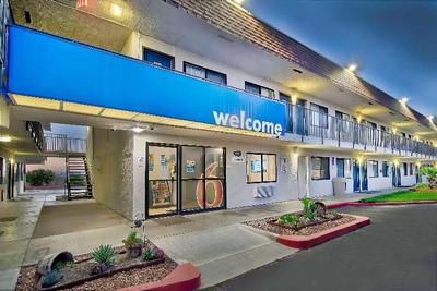 Motel 6 Palmdale