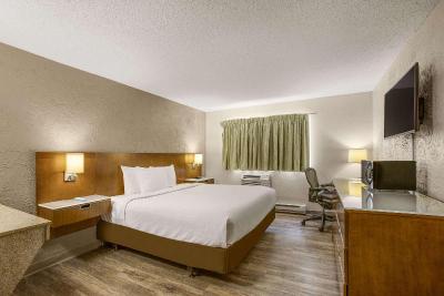 Rodeway Inn Grand Rapids
