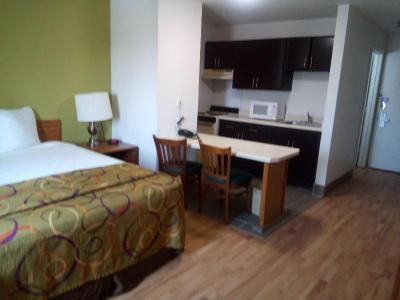 Host Inn And Suites