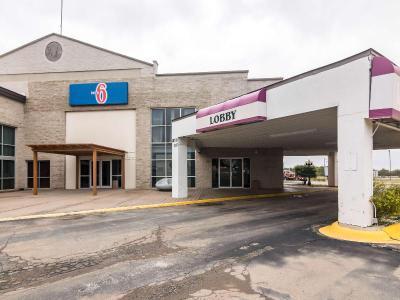 Motel 6 Snyder, TX