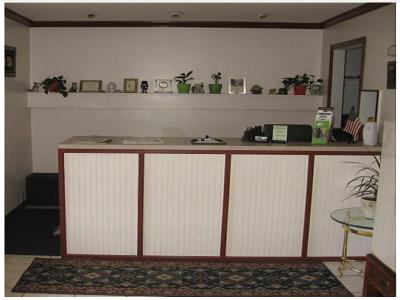 Red Carpet Inn Suites