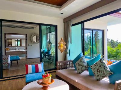 Silla Villa by ZUZU