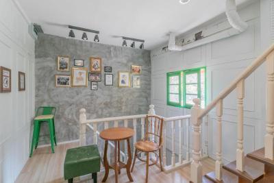 Ratana Boutique Hostel by ZUZU