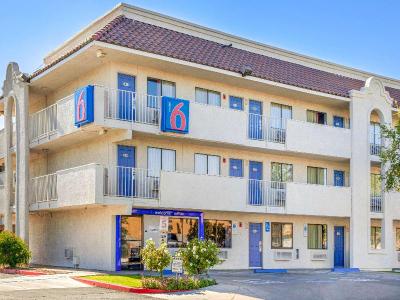 Motel 6 Phoenix West