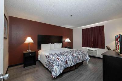 Red Roof Inn & Suites Pensacola - NAS Corry