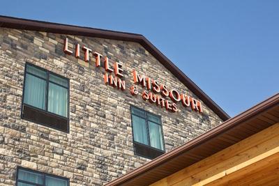 Little Missouri Inn Suites New Town