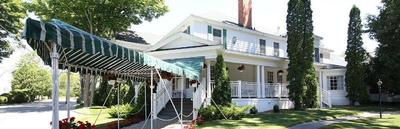 Colonial Inn Harbor Springs