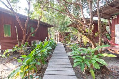 693 Tree House Cottage