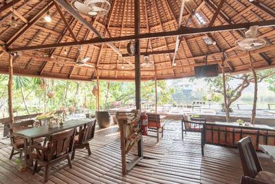 693 Tree House Cottage