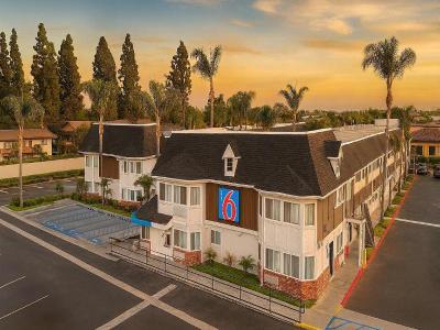 Motel 6 Westminster North