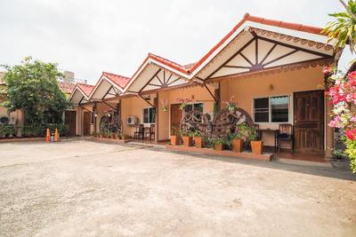 654 Samanmit Inn Hotel
