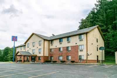 Motel 6 Morehead