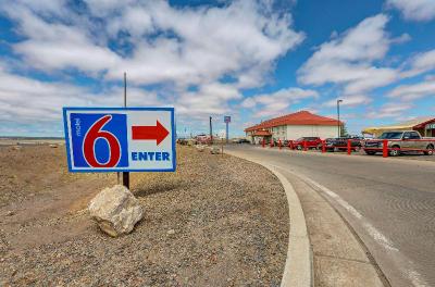 Motel 6 Moriarity
