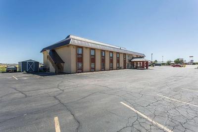 Motel 6 Moriarity