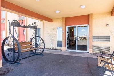 Motel 6 Moriarity