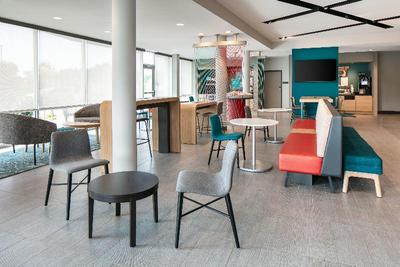 avid hotel Roseville - Minneapolis North