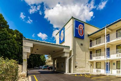 Motel 6 Raleigh Southwest Cary