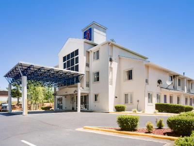 Motel 6 Statesville