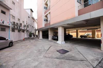 Meesook Residence