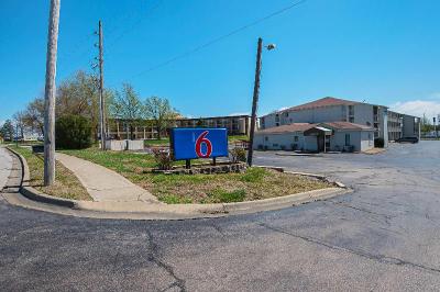 Motel 6 Blue Springs, MO