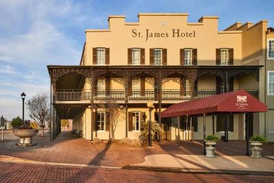 St. James Hotel Selma Tapestry