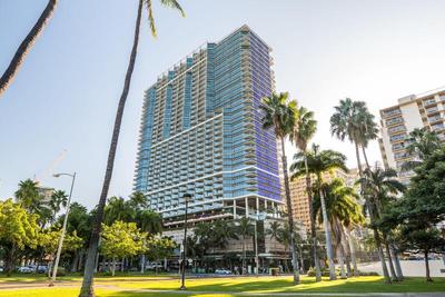 Jet Luxury @ The Trump Waikiki