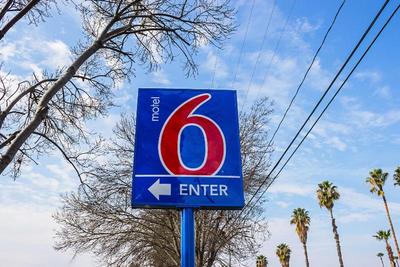 Motel 6 Porterville, CA