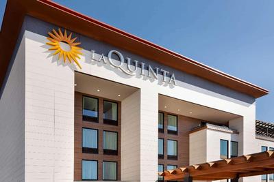 La Quinta Inn Suites by Wyndham Santa Rosa Sonoma