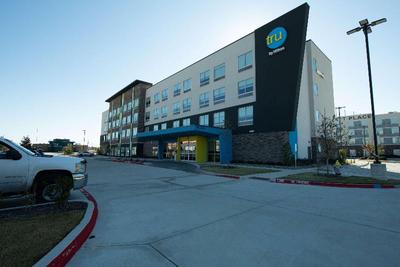 Tru by Hilton The Colony Dallas
