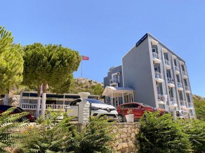Minerva Port Hotel