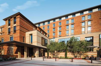 UCLA Meyer And Renee Luskin Conference center