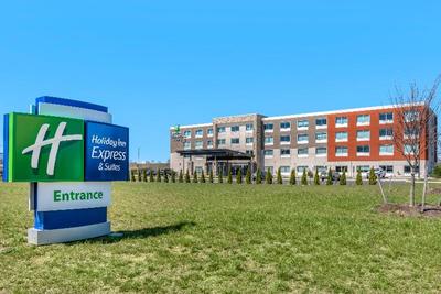 Holiday Inn Express and Suites Carlisle SW I-81