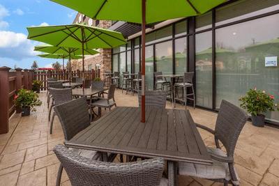 Holiday Inn Express & Suites Brunswick
