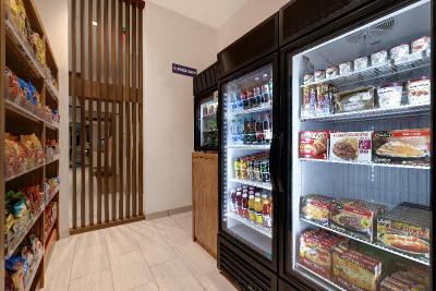 Holiday Inn Express & Suites – Glendale Downtown