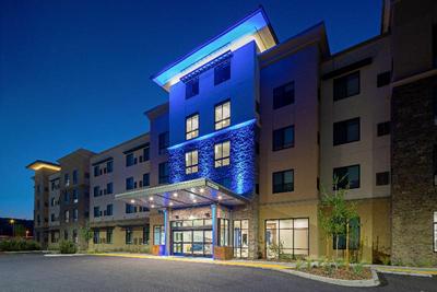 Holiday Inn Express & Sts Valencia - Santa Clarita