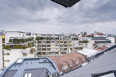 Augusten Hotel