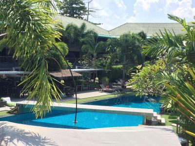 Momento Resort
