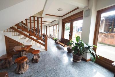 Fah Place Hotel