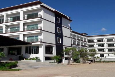 Southgate Residence Hotel