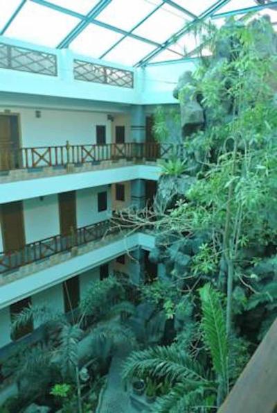 Chaikanathani Hotel