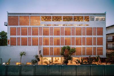 Laekhon Nonbai Hotel