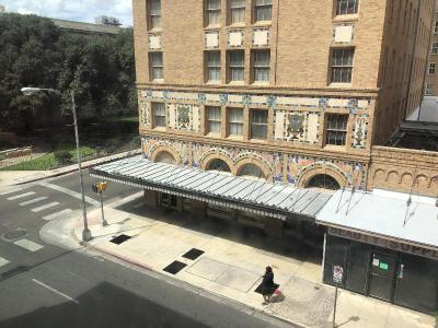 Rialto Hotel