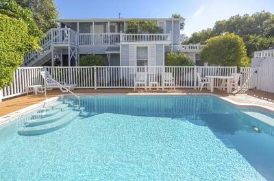 Meranova Bed & Breakfast