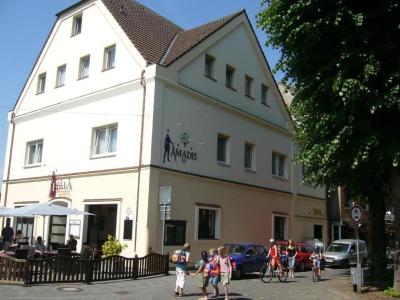 Amadis Hotel