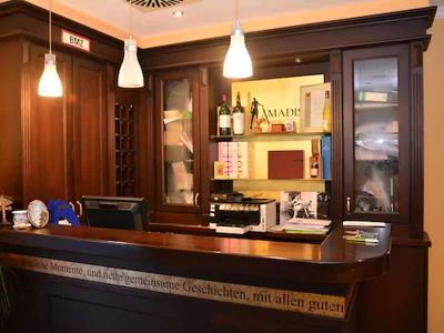 Amadis Hotel