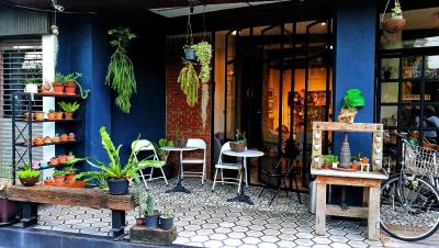 Chernchan Hostel