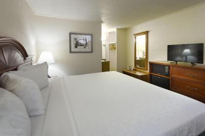 Belle Aire Motel