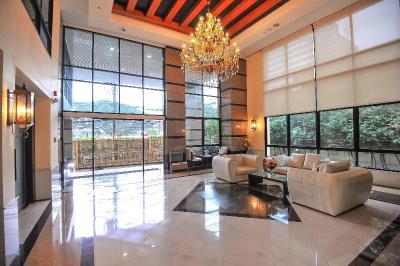 42 Grand Residence