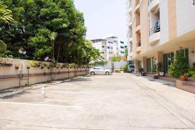 Jitthamas Residence